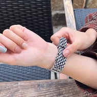 適用於Galaxy Watch 8與Apple Watch 11的千鳥格紋布質錶帶