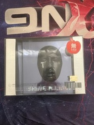 G-DRAGON FIRST CONCERT SHINE A LIGHT