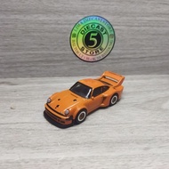 Hot Wheels Porsche 934.5 from diorama