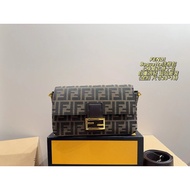FENDI FENDI Classic Baguette Bag Handbag Underarm Bag