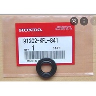 OIL SEAL 13.8X24X5 91202-KFL-841