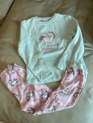 購自英國🇬🇧Primark 獨角獸兒童睡衣套裝（size: 134)