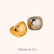 Zarif Signet Square Statement Ring