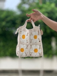 Daisy Motif Bag