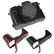 Suitable for Sony A7R A7RII A9 A7RIII A7C A7R4 IV Mirrorless Camera Bag Leather Case Base