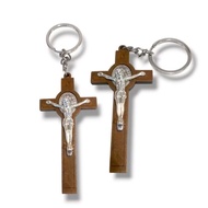 GANTUNGAN Wooden Benedict Cross Keychain (7185) - Cross Keychain - Benedict Keychain