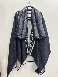 🧥Moncler Wool with Down shawl with large logo one Size 蒙口 大logo羊毛羽絨披肩 均碼 