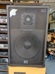 ตู้ลำโพง15นิ้ว พร้อมดอกลำโพงHOTROCK HR-15PA