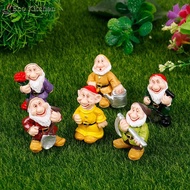 [Eco Kitchen] Fairy Garden Miniatures Gnome Dwarf Mini Gnome Figurines Garden Decoration [New]