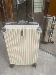 28吋新時代珍珠白鋁合金框實淨行李箱旅行箱 73 x 48 x 23 cm  30 inch lugguage