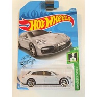 全新未拆封! 1/64 風火輪 Hot Wheels-保時捷Porsche panamera turbo s e-hybrid turismo