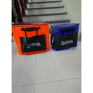 Tall bag daiwa fish container