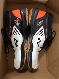 Yonex power cushion 65 r3