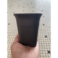 Augustfame - 9cm Square Thick Plastic Pots Black
