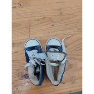 Converse all star Baby Shoes size UK 9 (preloved)
