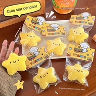 Cute plush star doll keychain, squeaky toy accessory for students' backpacks. Kunci aksesori gantung