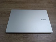 Samsung np750xda i7-1165g7 16g ram 256ssd  15.6寸.win 10.office 2019