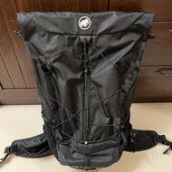 MAMMUT Ducan Spine Backpack 28L-35L - Black