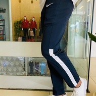 🔥🔥trecksuit.🔥🔥Copy ori Nike tracksuit  100% ada getah  Pakai sedap  Barang ini mcm Ori 👌 Size..