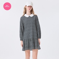 EP ชุดเดรสสั้นลายดอกไม้ ผู้หญิง สีดำ | Floral Short Dress | 05136