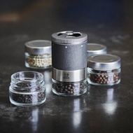 Set 41748 Peugeot Maestro u’Select manual pepper mill 11cm + 3 glass jars + 3 packs of Premium peppe