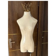 Female mannequin crown top, female crown mannequin top, retail crown