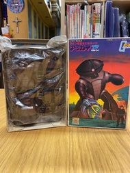 <W Plaza 227> 特價 老模 1/144 高達模型 舊Bandai Logo 蟹覇 收藏 動漫周邊 動漫雜誌 付錄