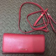 Furla 紅色銀包，可斜咩