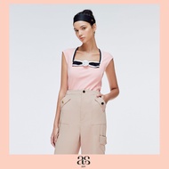 [asv ss24] Rosalie Floral Top เสื้อผู้หญิง แขนล้ำ คอเหลี่ยม ตกแต่งโบว์ดอกไม้และเทปปีเก้ด้านหน้า