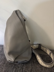 Loewe Anton Sling Messenger Bag grey 大象灰斜孭袋