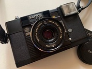 日本 Konica C35 AF 古典菲林相機 f/2.8 大光圈 閃光燈 自動對焦 手動設定感光度(ISO25-400) HEXANON鏡頭 日本製造
