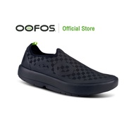 OOFOS OOMG MEN'S EEZEE-BLACK CHECKERBOARD Shoes For Rehabilitation