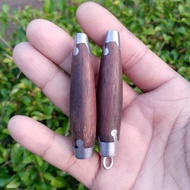 Kalung Liontin Ageman Cemeti Ali Kayu Ulin