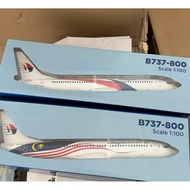 Malaysia Airlines Boeing 737-800 Display model 1/200 Original Premium collection Rare item