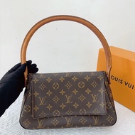 LV 路易威登 Looping小號 老花圓柄包，經典款