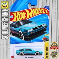 HIJAU Hot Wheels DMC Delorean Light Green DIecast Classic Car