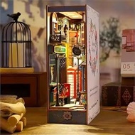 Book Nook - Alley (18.2 x 8.5 x 24.5 cm)