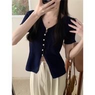 E1 Women's v-neck knitted wool short-sleeved T-shirt with pearl buttons, body-hugging, simple, easy-