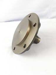 27172 เพลาดุมล้อหน้า 4WD TC402-1333-7 Kubota L3008D/L3408D/L3608D/L4508D Farmtech