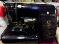 Sewing machine SINGER brand