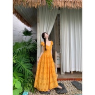 Chuan Chuan Chuan Hollow V-Neck Slim Dress with Sweet Korean Style Holiday Design for Women