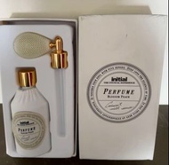 initial香蜜桃 香水，未使用