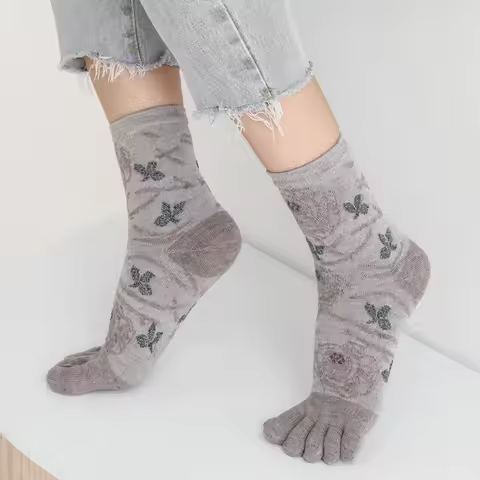 3 Pairs Vintage Woolen Socks with Toes Autumn Winter Soft Warm Novelty Jacquard Rabbit Wool Sock Har
