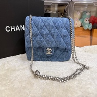 很新！三折割愛✨最棒尺寸☺️專櫃36萬！！CHANEL CF23香奈兒牛仔山茶花 愛心調節扣 經典口蓋包  斜背包 肩背包