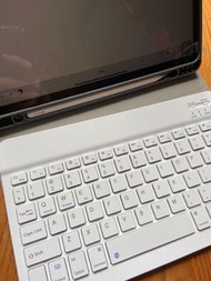iPad 藍牙keyboard 全新(可加購其他配件)
