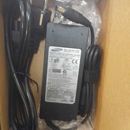 Charger Adapter Samsung 19V 4.74A Pin CentralOriginal