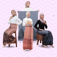 Sarung Wanita Melahirkan Sinjang Santri Perempuan Milenial Sarung Wanita Sarung perempuan Batik Cabu