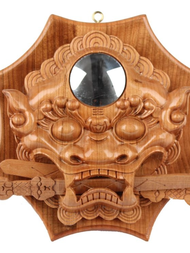 Cina Feng Shui Cermin Kayu Ukiran Naga Kepala Bagua Cermin dengan Pedang Peach Kayu Hiasan Rumah Fengshui Tergantung Loket