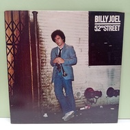 #AA160-48 LP TERPAKAI [ BILLY JOEL - 52ND STREET ] USED LP < G >