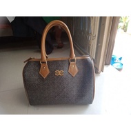 Esquire brand name bag